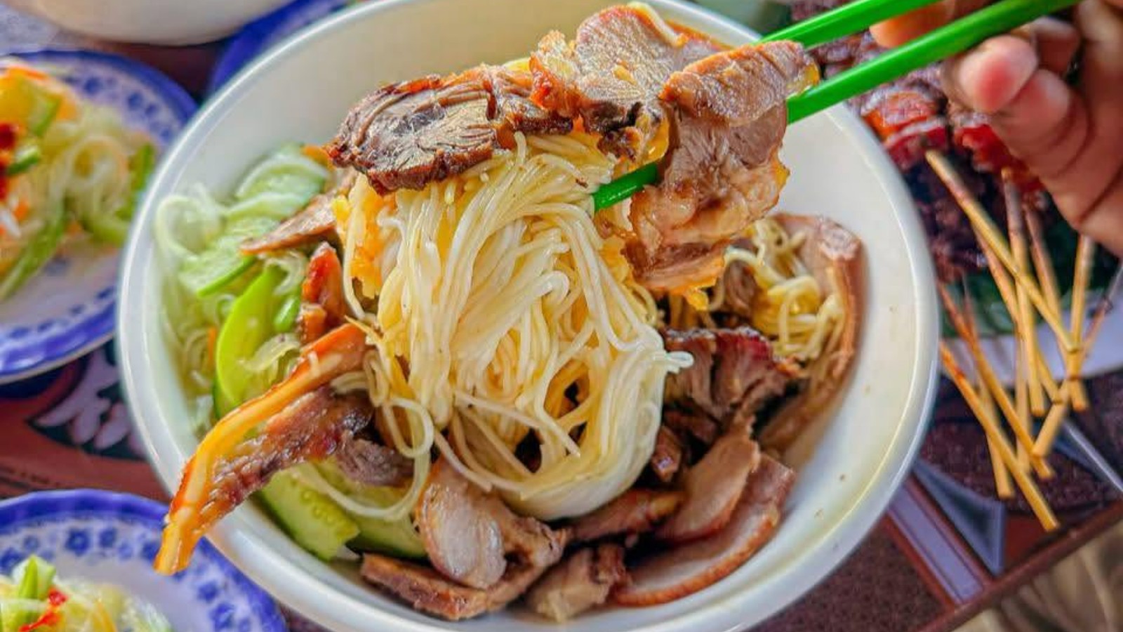 Pak Lop Noodles ​-​ ឣាហារដ្ឋាន ព្រែក លាប